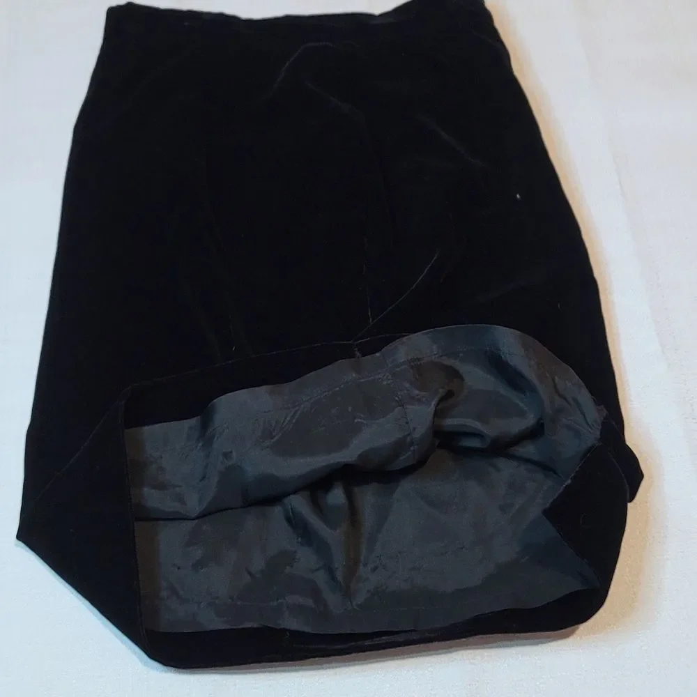 Jessica McClintock Black Velvet Skirt Size 4